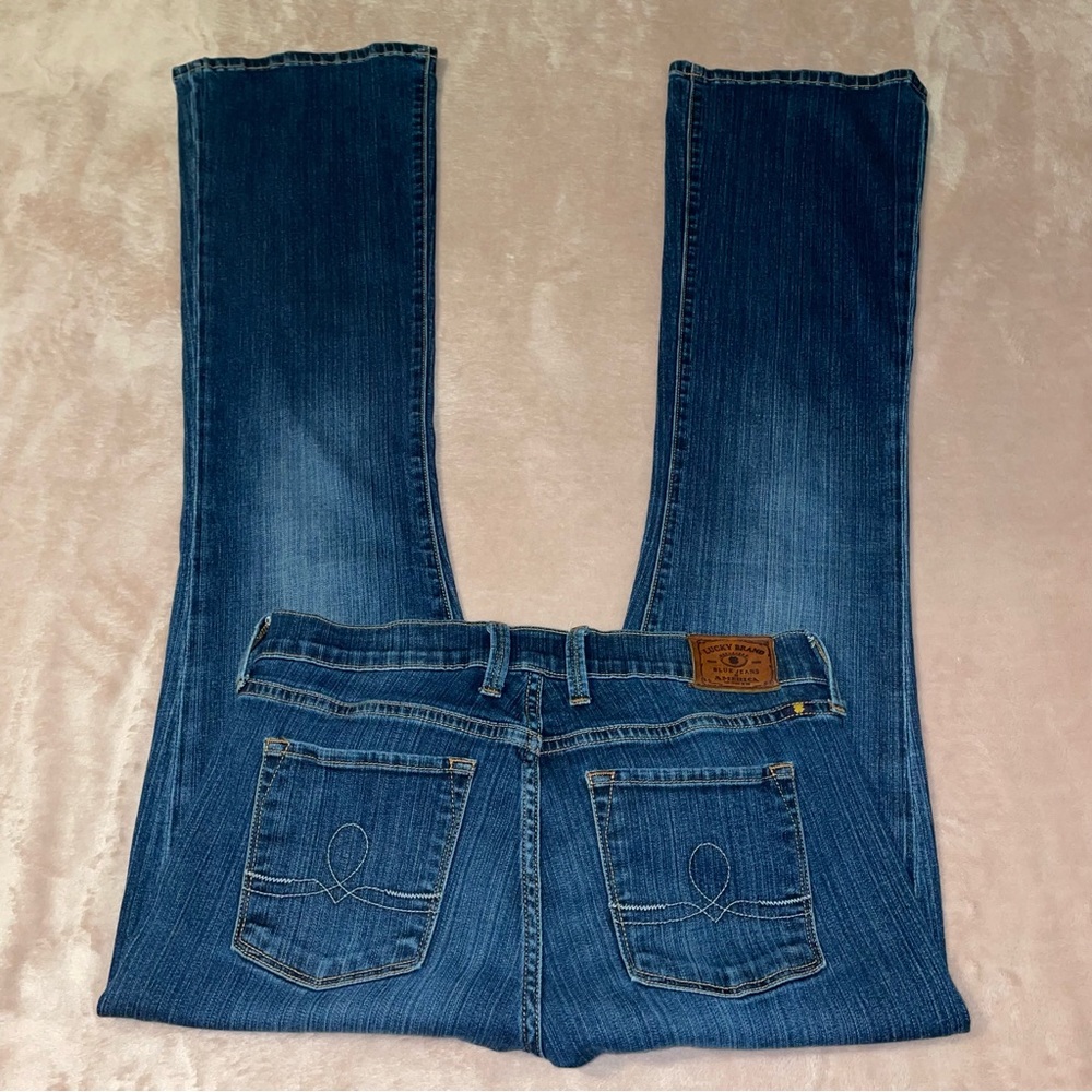 Lucky brand Sofia boot jean size 6/28R /L32